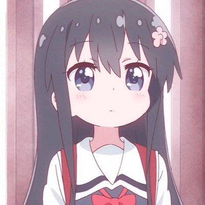 女子无视哈里夫妇淡定晒太阳走红